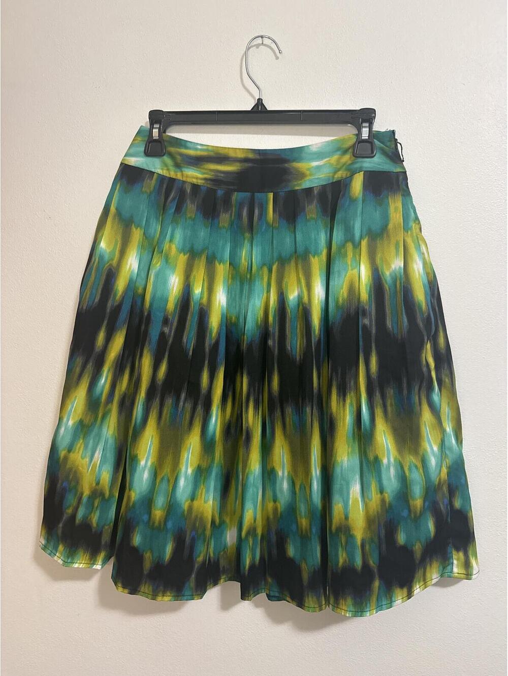 Worthington pleated skirt